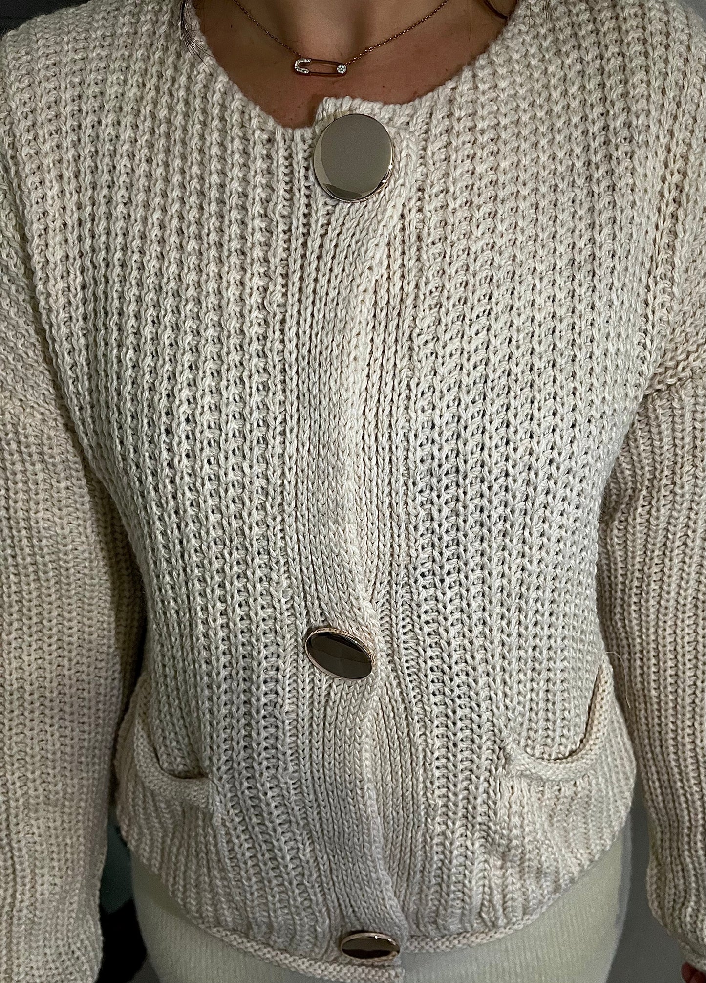GILET TRICOTTÉ BLANC CASSÉ